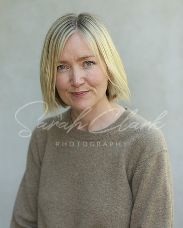 GeorginaPHeadshots25-36