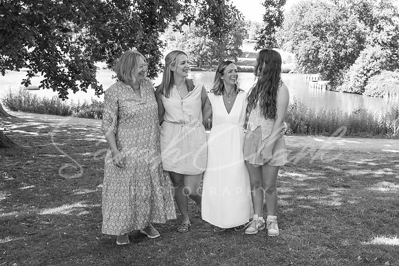 CarolineWFamily25-22-2