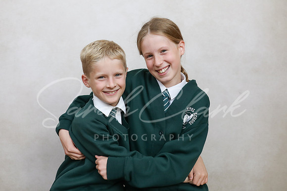 PlaxtolSiblings25-44