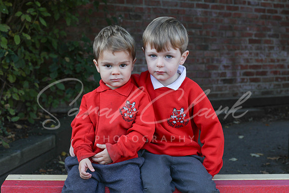 ShalfordSiblings25-30