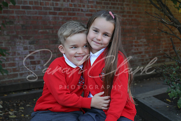 ShalfordSiblings25-230