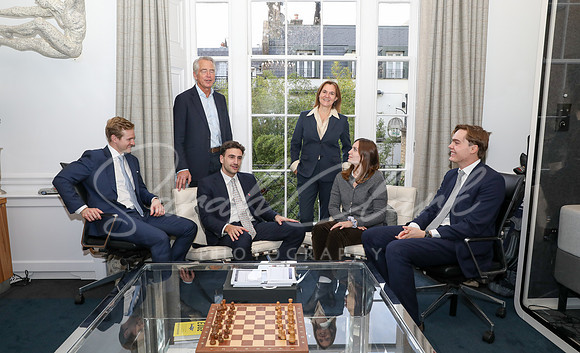 AlvineOfficeGroups25-142