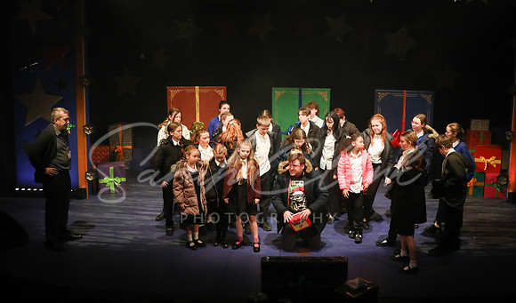 TrinityNativitySparkle25-125