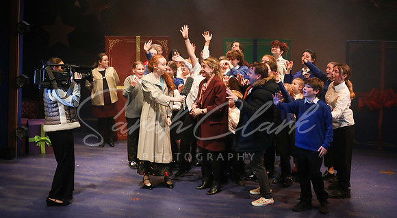 TrinityNativitySparkle25-201