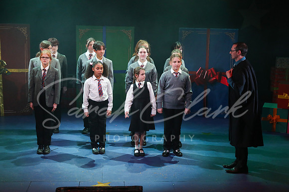 TrinityNativitySparkle25-238
