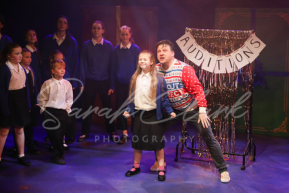 TrinityNativitySparkle25-244