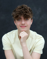 TobyHeadshots26-3