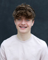 TobyHeadshots26-16