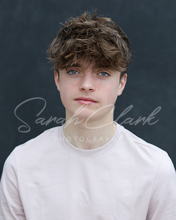 TobyHeadshots26-18