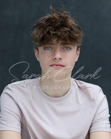 TobyHeadshots26-23