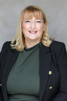 JanetUHeadshots26-4