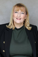 JanetUHeadshots26-6