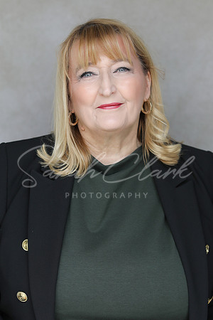 JanetUHeadshots26-9