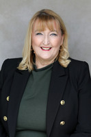 JanetUHeadshots26-15