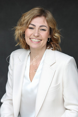 MichelleDHeadshots26-8