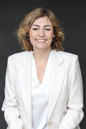 MichelleDHeadshots26-9