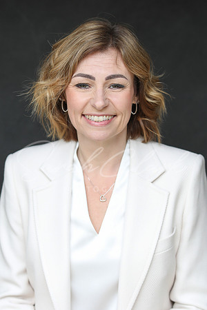 MichelleDHeadshots26-11