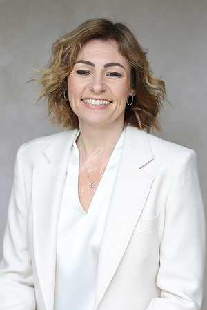 MichelleDHeadshots26-16