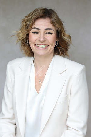 MichelleDHeadshots26-17