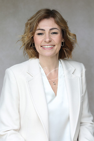 MichelleDHeadshots26-19