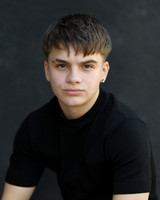 JoeMHeadshots26-15