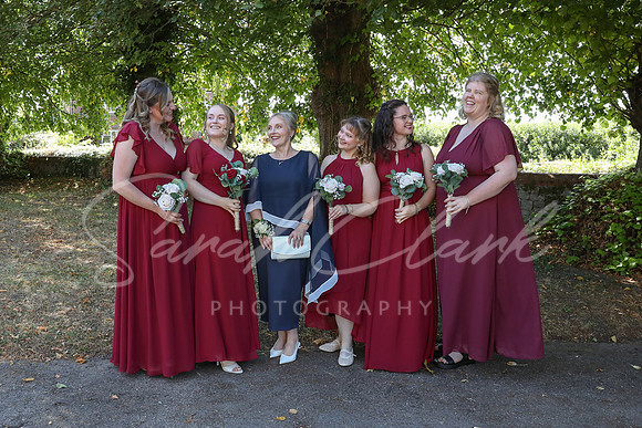 KirstyDomWedding26-105