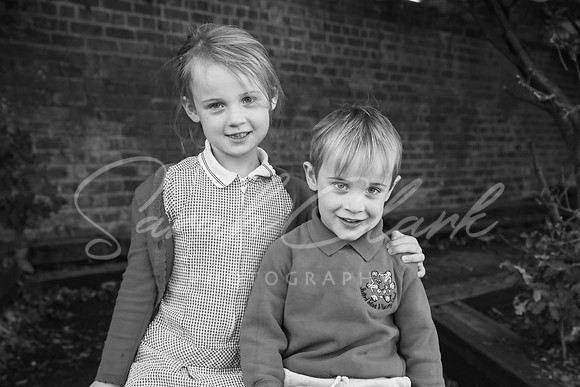 ShalfordSiblingsAutumn26-17