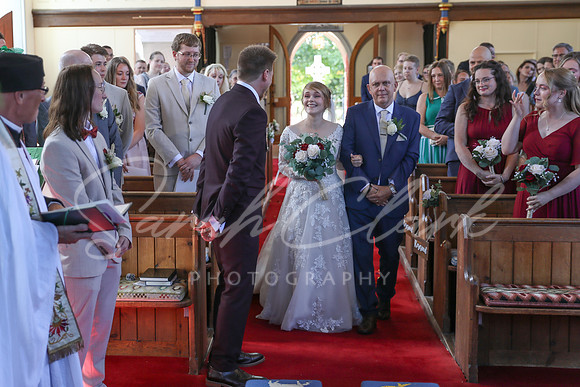 KirstyDomWedding26-194