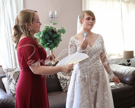 KirstyDomWedding26-46