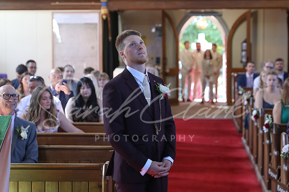 KirstyDomWedding26-157