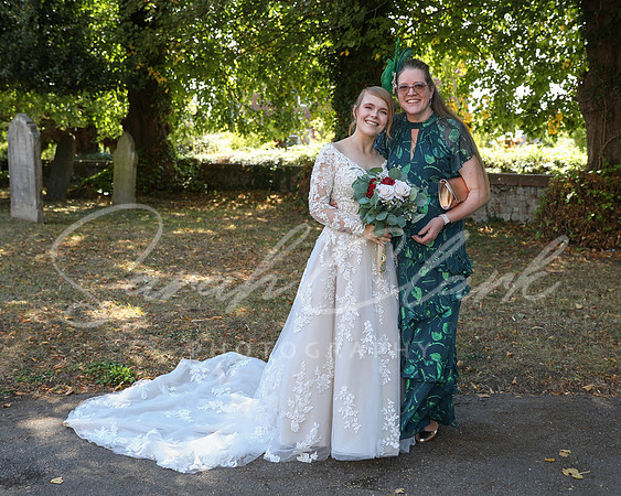 KirstyDomWedding26-146