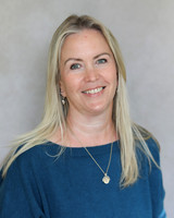 MichelleBHeadshots26-1