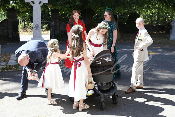 KirstyDomWedding26-137