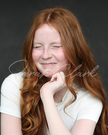 RoxieHeadshots25-35