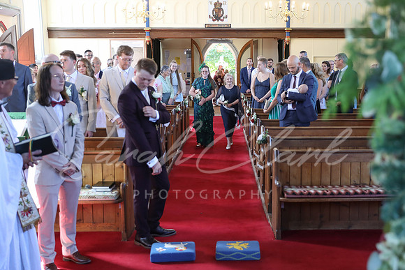 KirstyDomWedding26-162