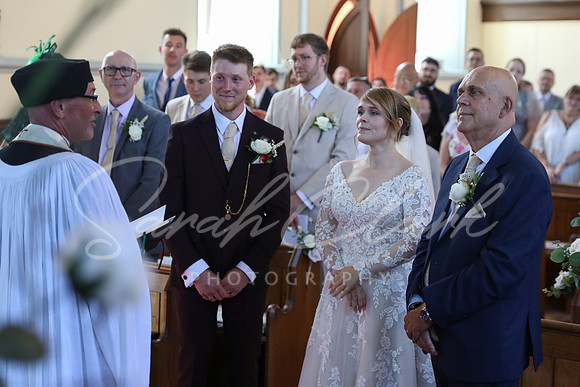 KirstyDomWedding26-198