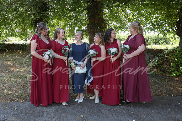 KirstyDomWedding26-104