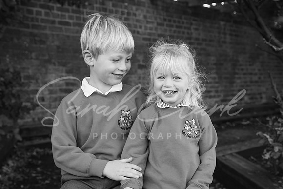 ShalfordSiblingsAutumn26-9