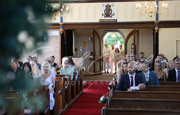 KirstyDomWedding26-153