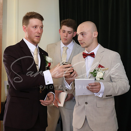 KirstyDomWedding26-135