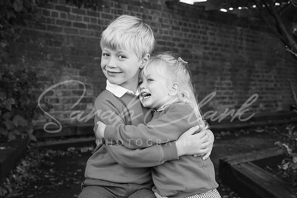 ShalfordSiblingsAutumn26-11