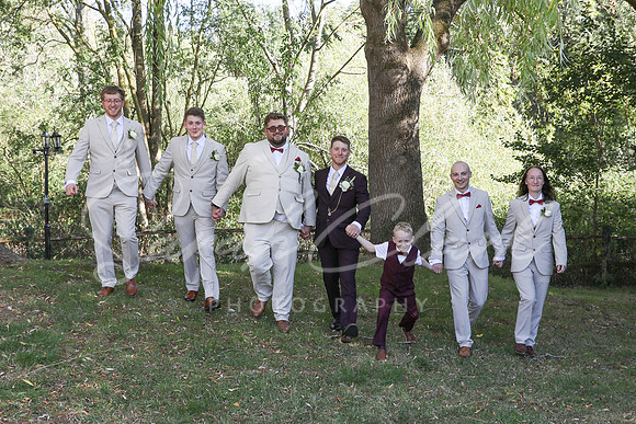 KirstyDomWedding26-454