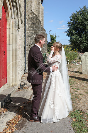 KirstyDomWedding26-273