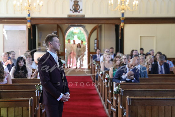KirstyDomWedding26-158