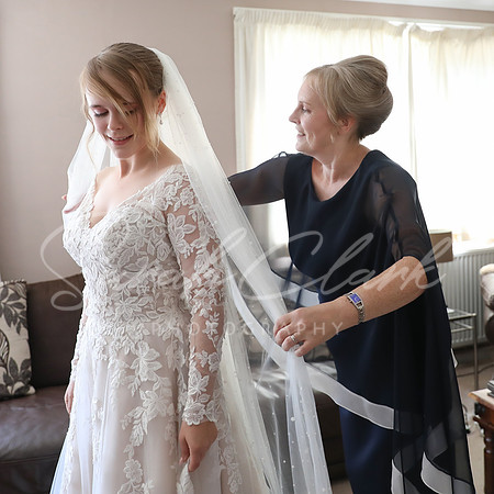 KirstyDomWedding26-34
