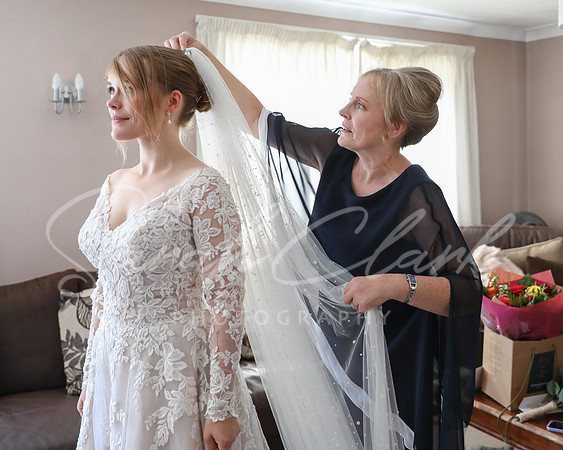 KirstyDomWedding26-31