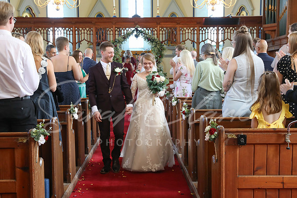 KirstyDomWedding26-271