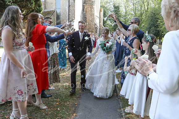 KirstyDomWedding26-320
