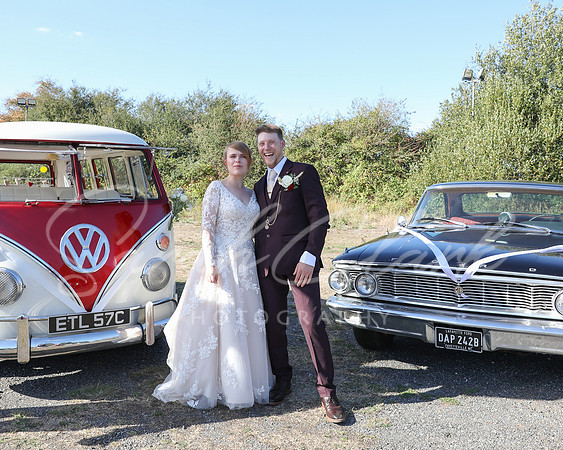 KirstyDomWedding26-390