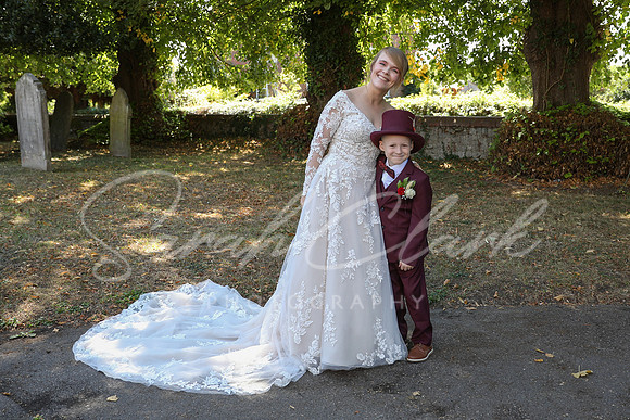 KirstyDomWedding26-144